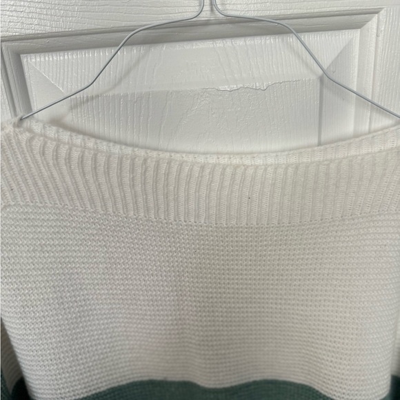 Sweater - Picture 3 of 3